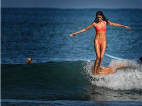 5177276 5-surfer-girls-who-you-should-know t88d3275e