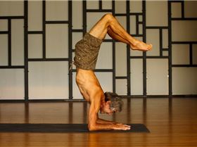 111001 gerrylopez-yoga 218+copy