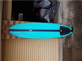 1508550652618-542782751