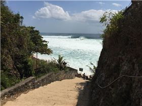 padang cup swell at balangan