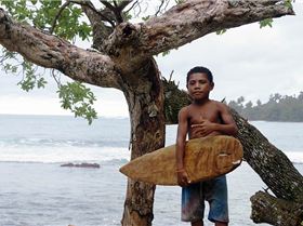 Young-surfer-Vanimo-Photo.-No-Limit-Adventures