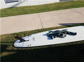 1586899698324-1219099355