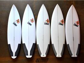 kelly-slater-s-quiver-for-the-quiksilver-pro-gold-coast-2013-deck-960x637