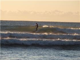 Small surf at Mak