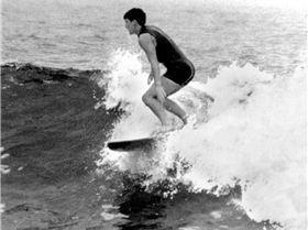 Leslie Holmes, Lighthouse Beach