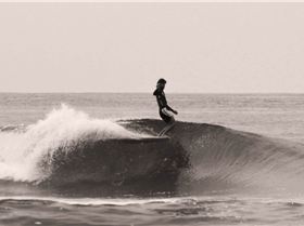 joel-tudor-nose-riding-longboard-invitational-us-open-surfing-huntington-beach-champion