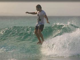 210311 1 longboarding byron bay