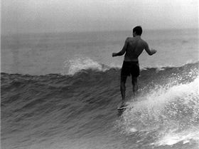 Miki dora styling surf