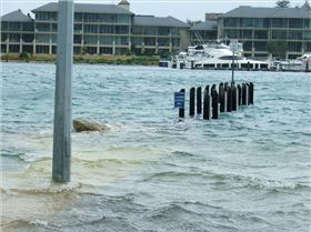 Dont think we will luanch the dingy today