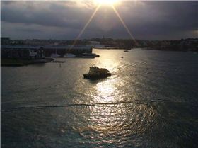 Ray of light in Darling Harbour