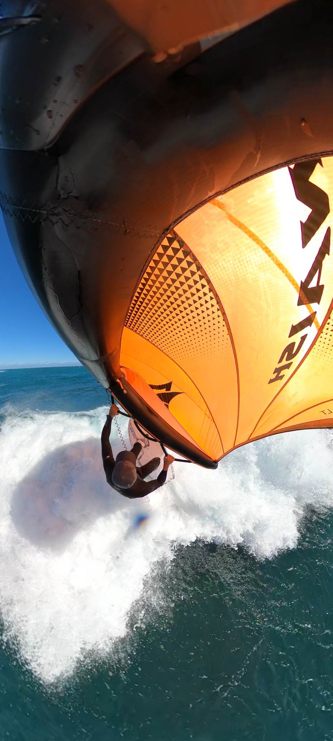 Naish MA850 jumps jibes