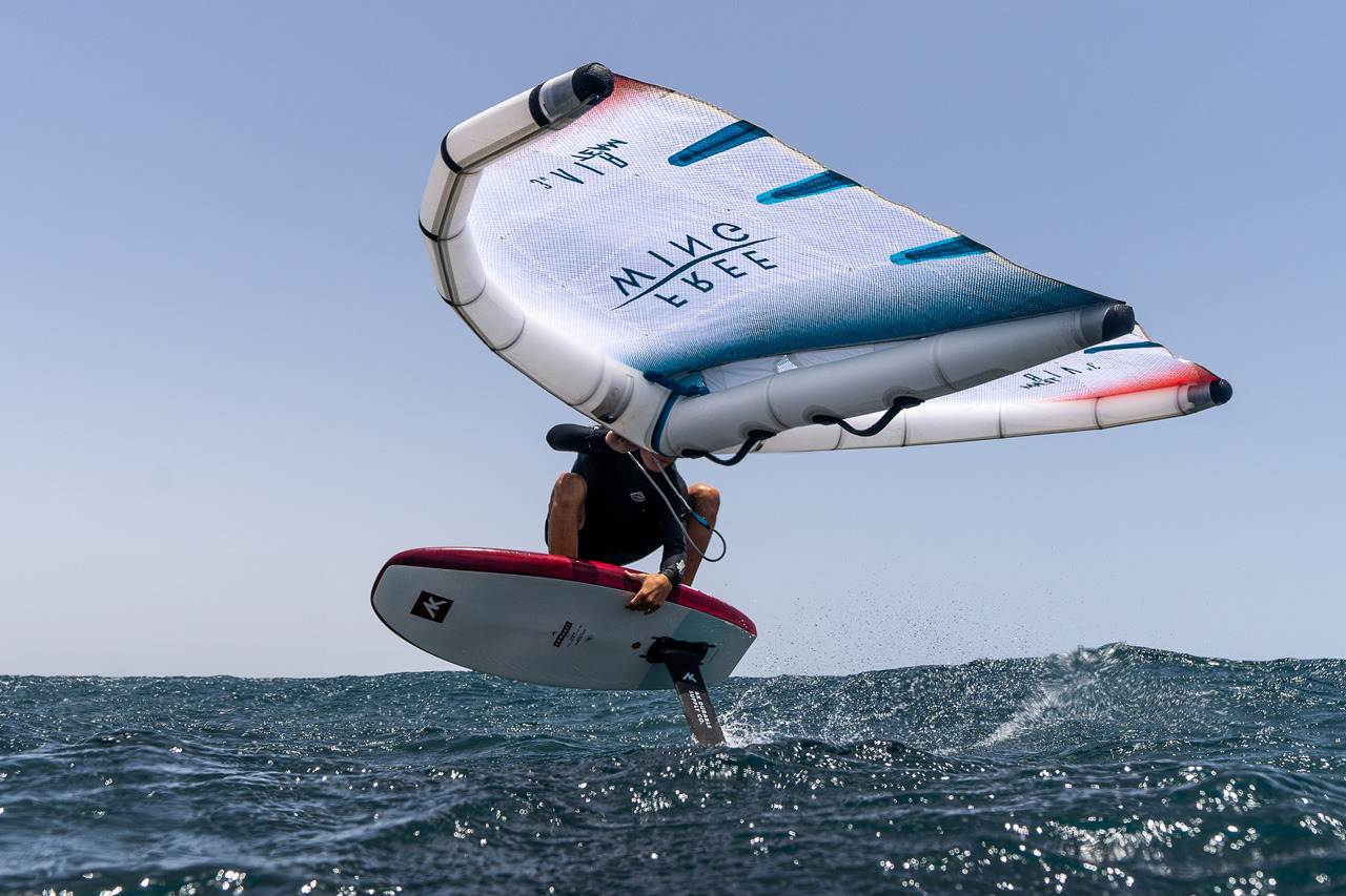 Starboard / Airush Freewing Air V5