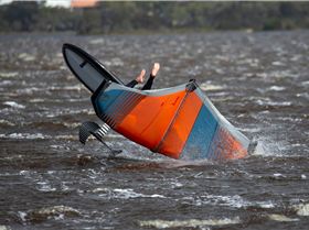 crash and burn at lucky bay
