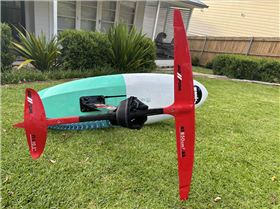 RS850 and 10.5" tail 90cm mast