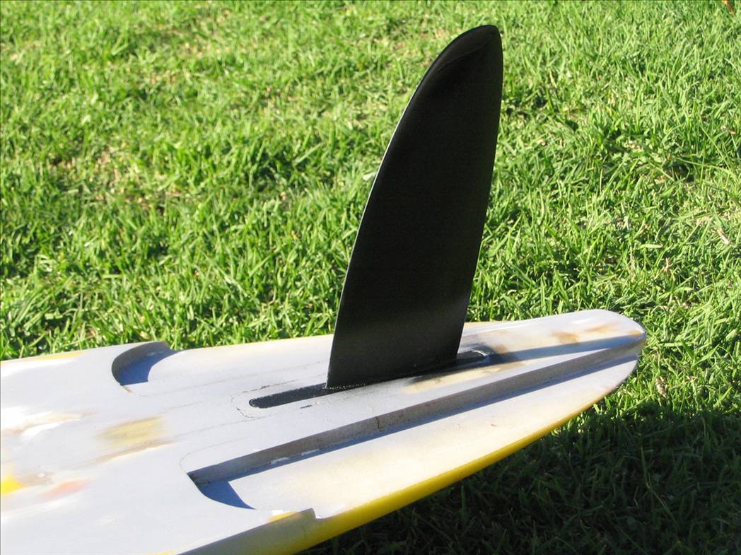 My 90s model speed board. Looks crap but goes well