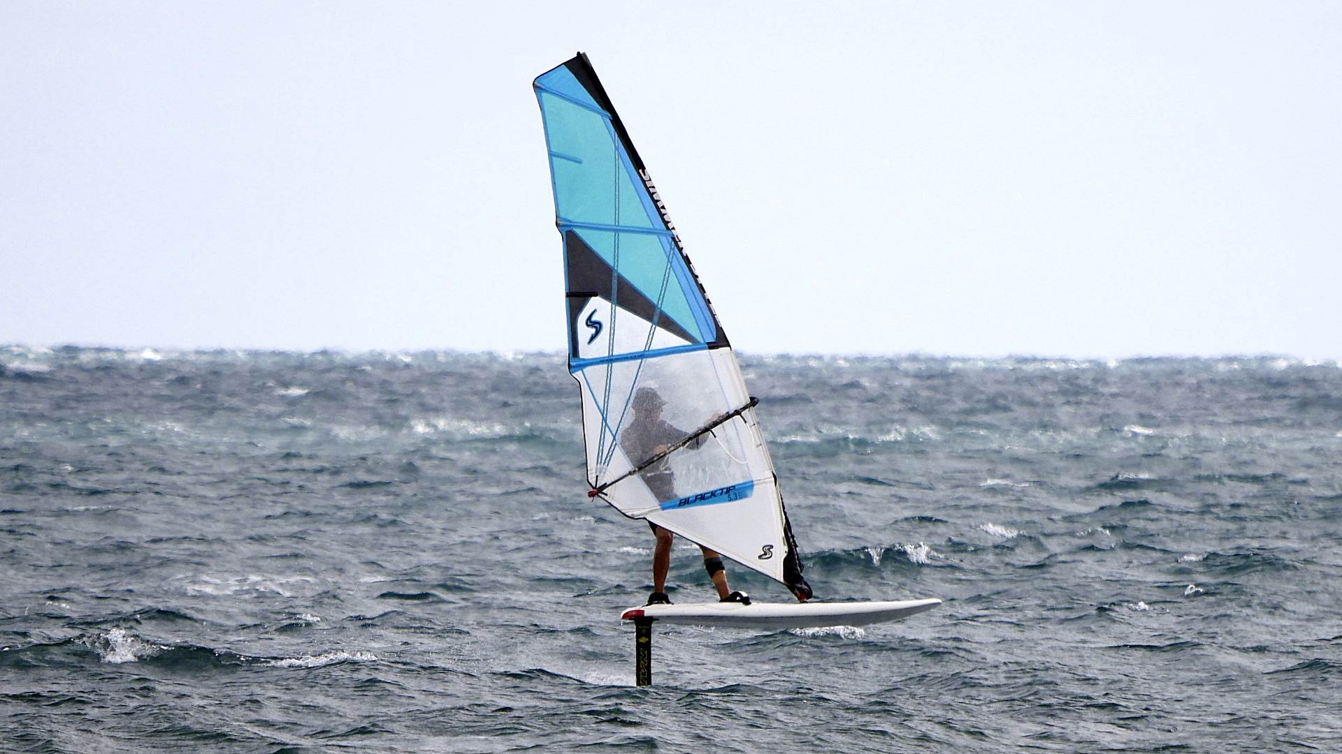 Foiling Cottesloe