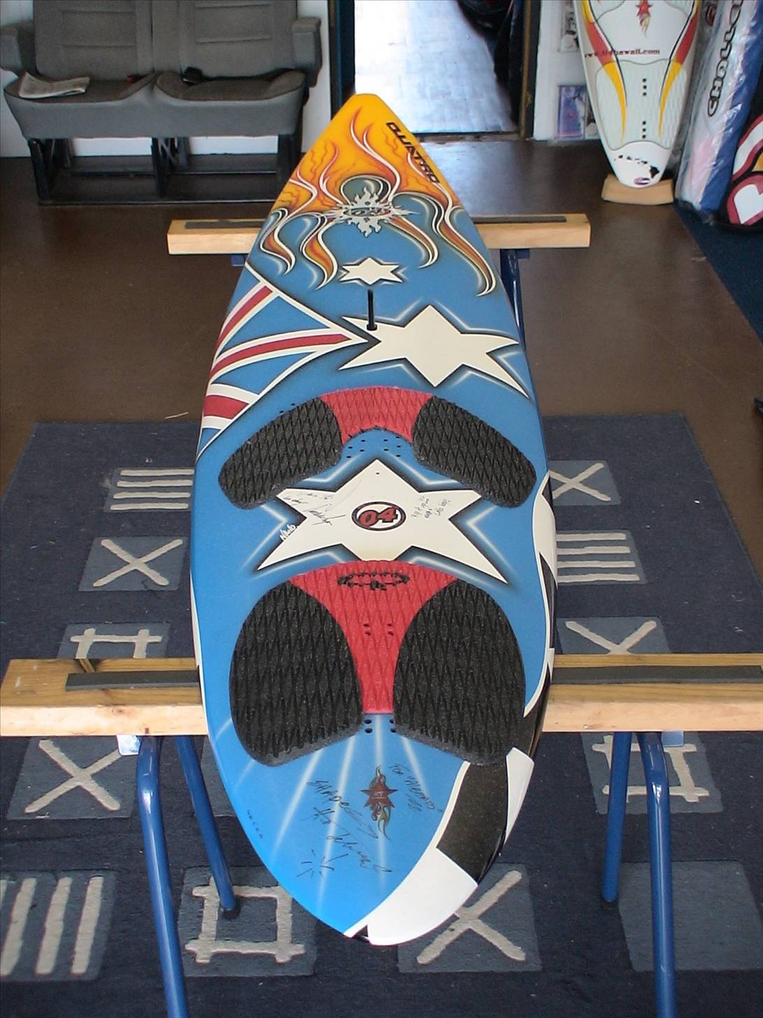 Quatro Custom 78 roundtail