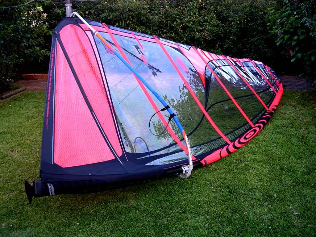 Loft O2 Freeride 2008 7.4 (freerace printed on sail??)