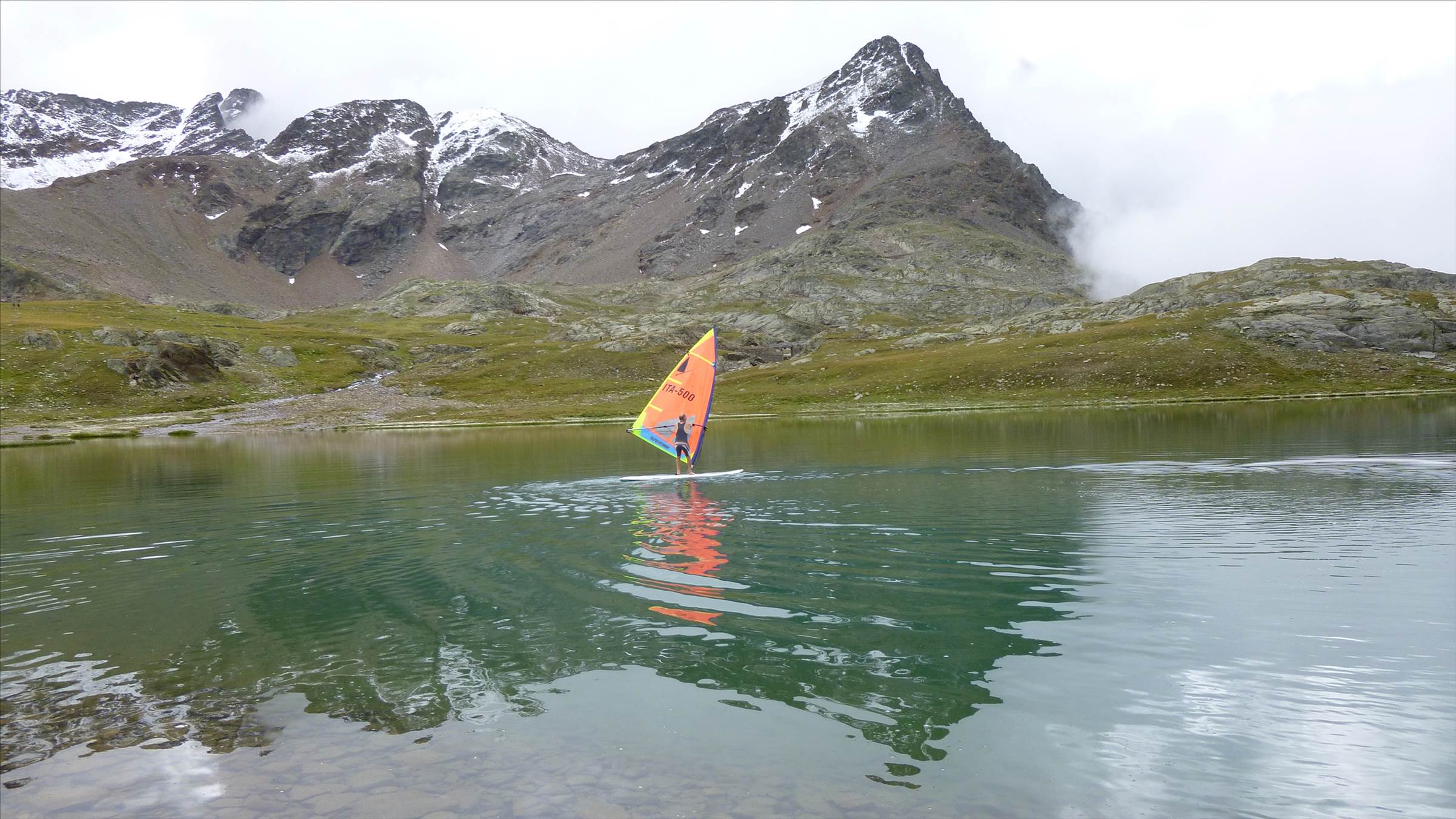 Gavia windsurfing