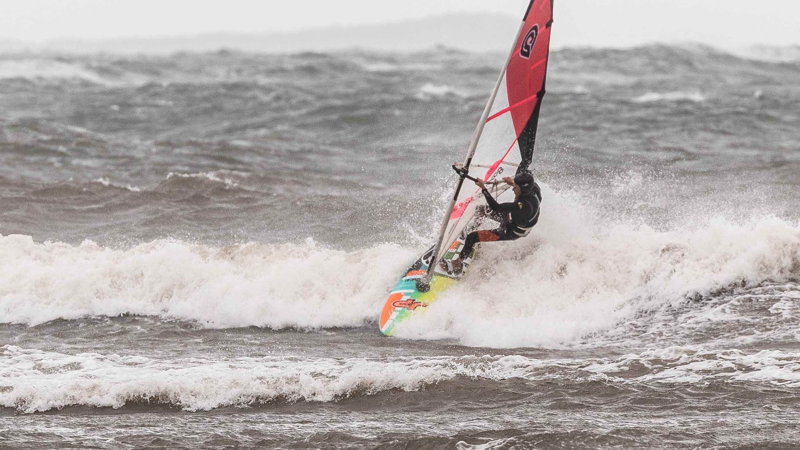 Point Danger windsurfing 19 Feb 2020