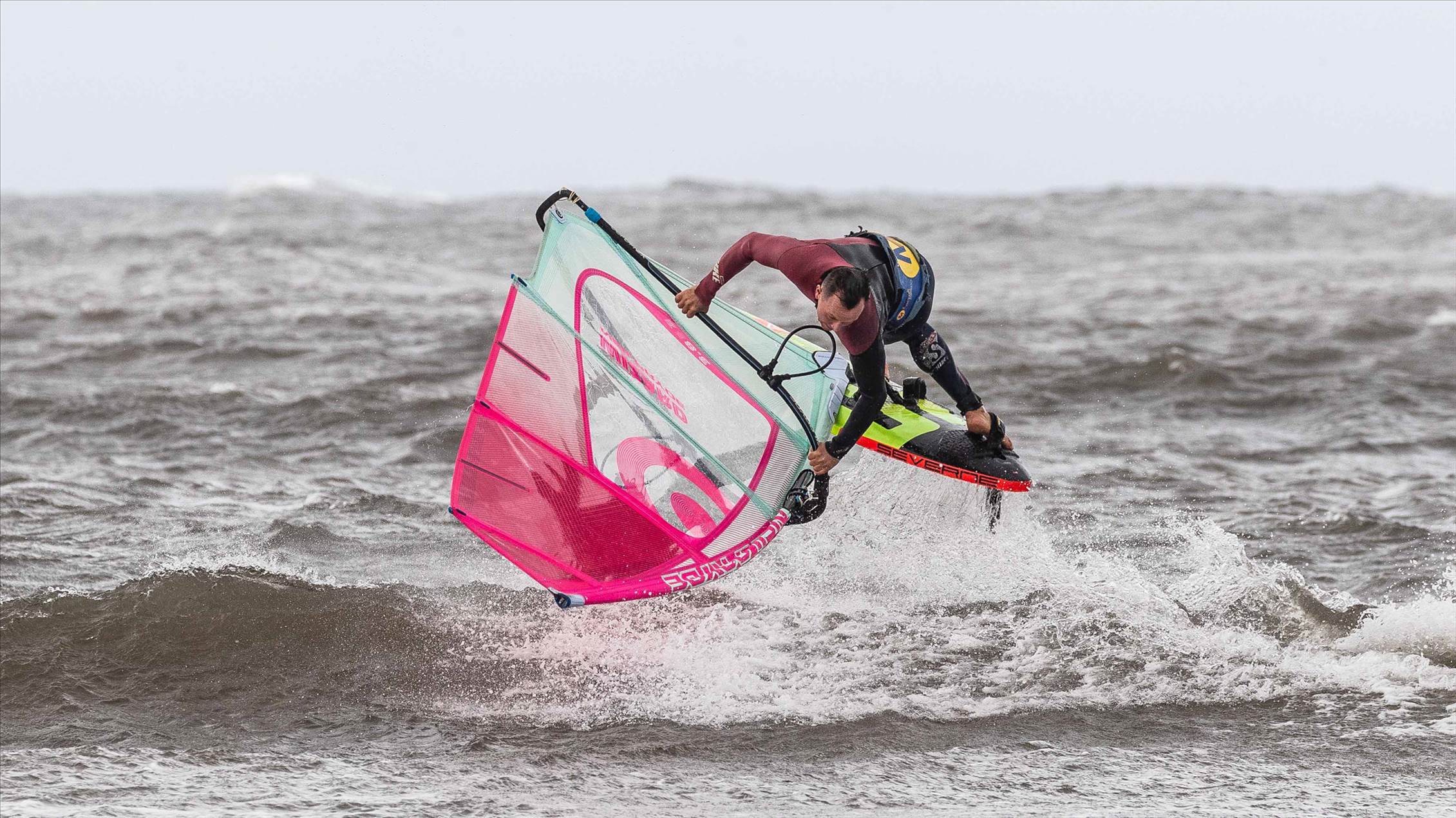 Point Danger windsurfing 19 Feb 2020