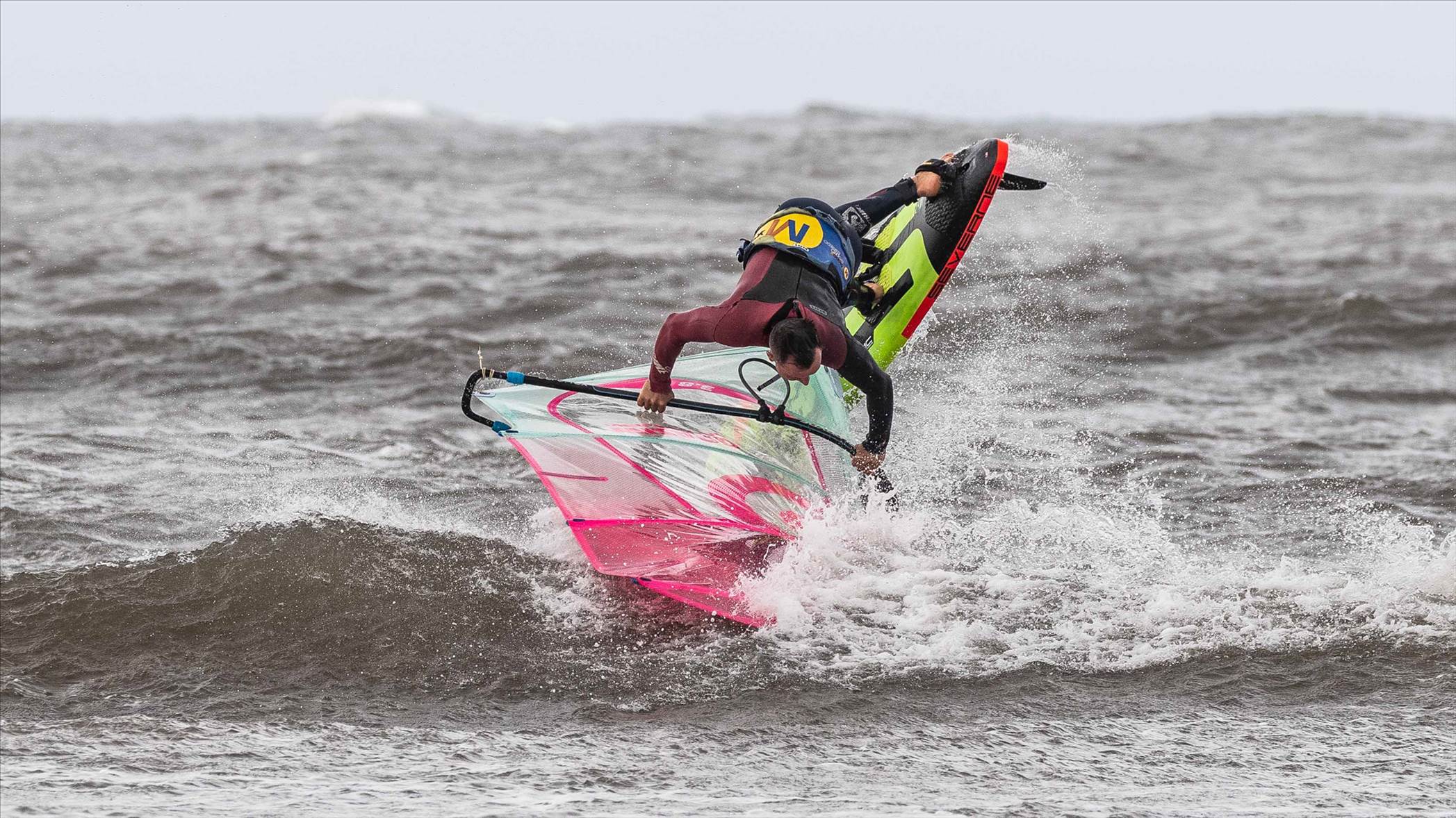 Point Danger windsurfing 19 Feb 2020