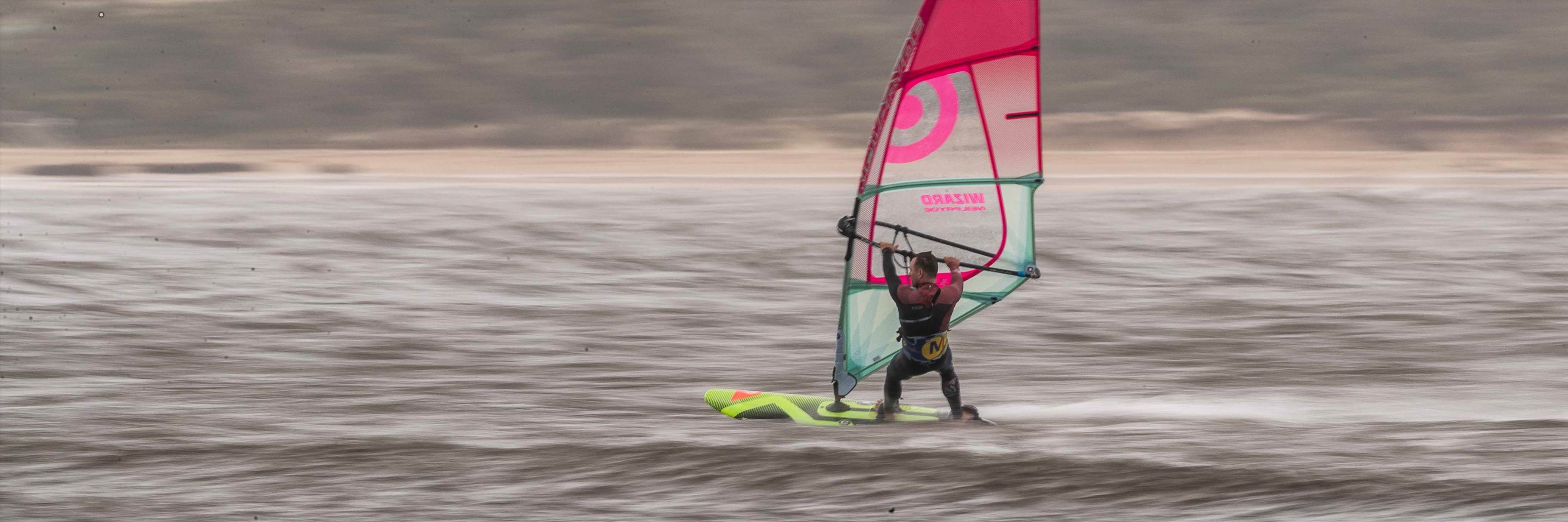 Point Danger windsurfing 19 Feb 2020