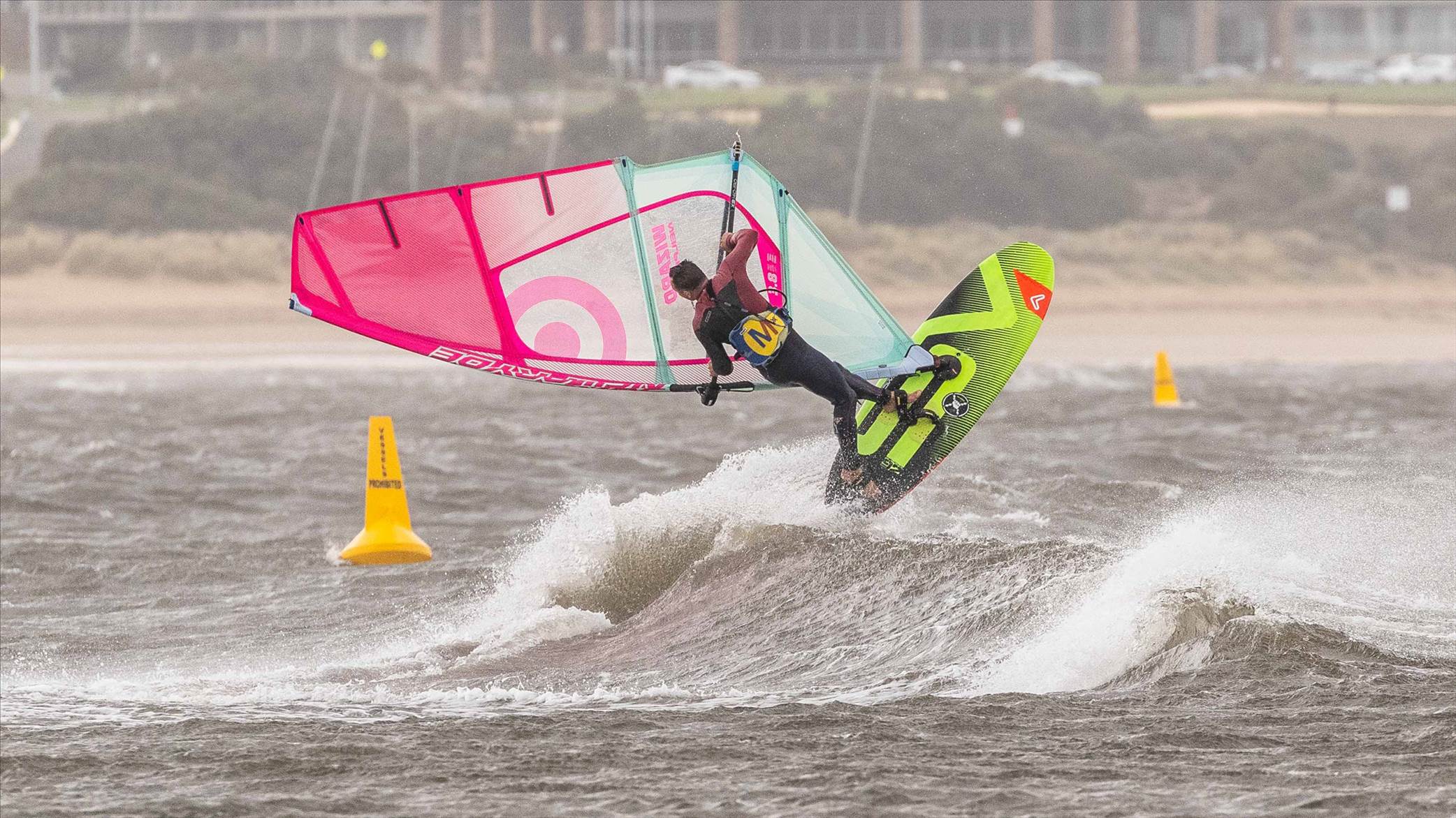 Point Danger windsurfing 19 Feb 2020
