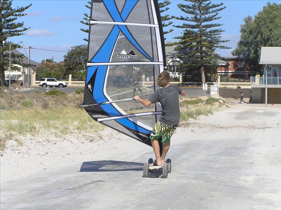 4.7 maui sails legend 