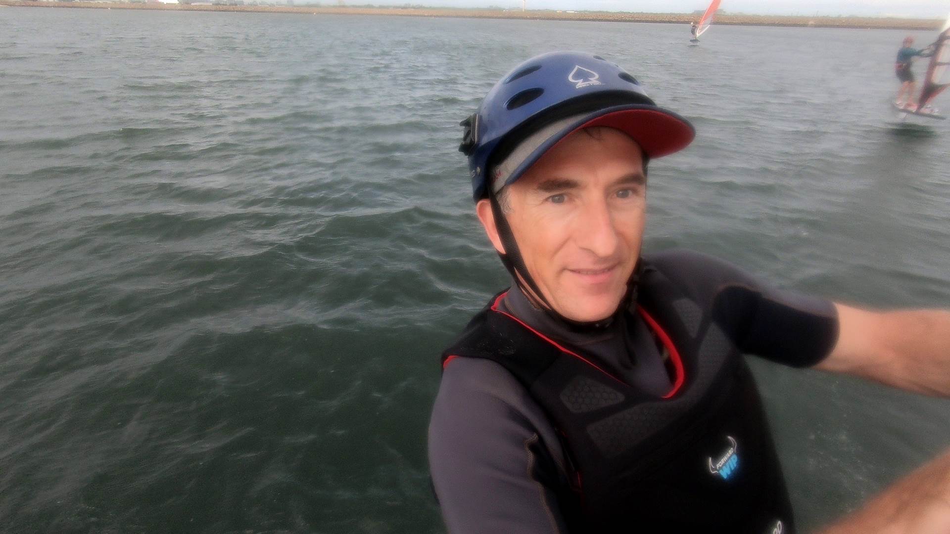 WindFoiling with Friends