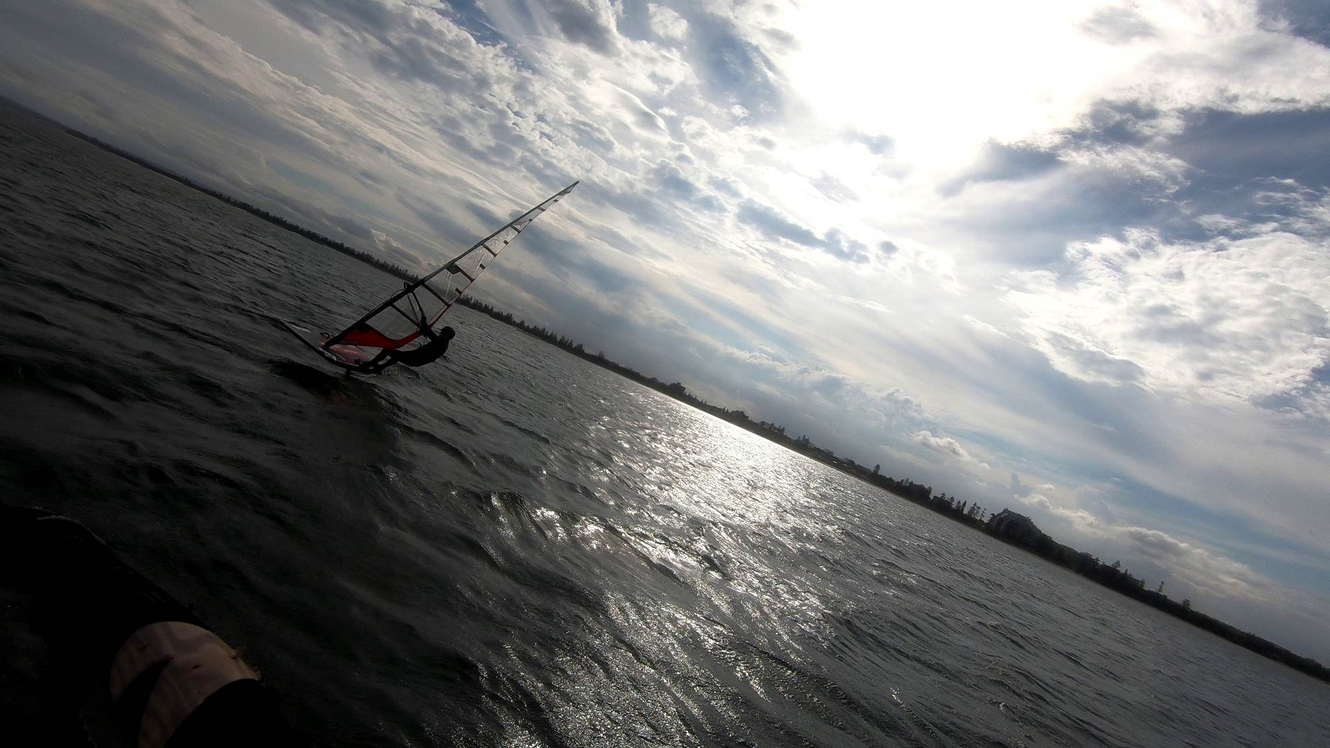 WindFoiling with Friends