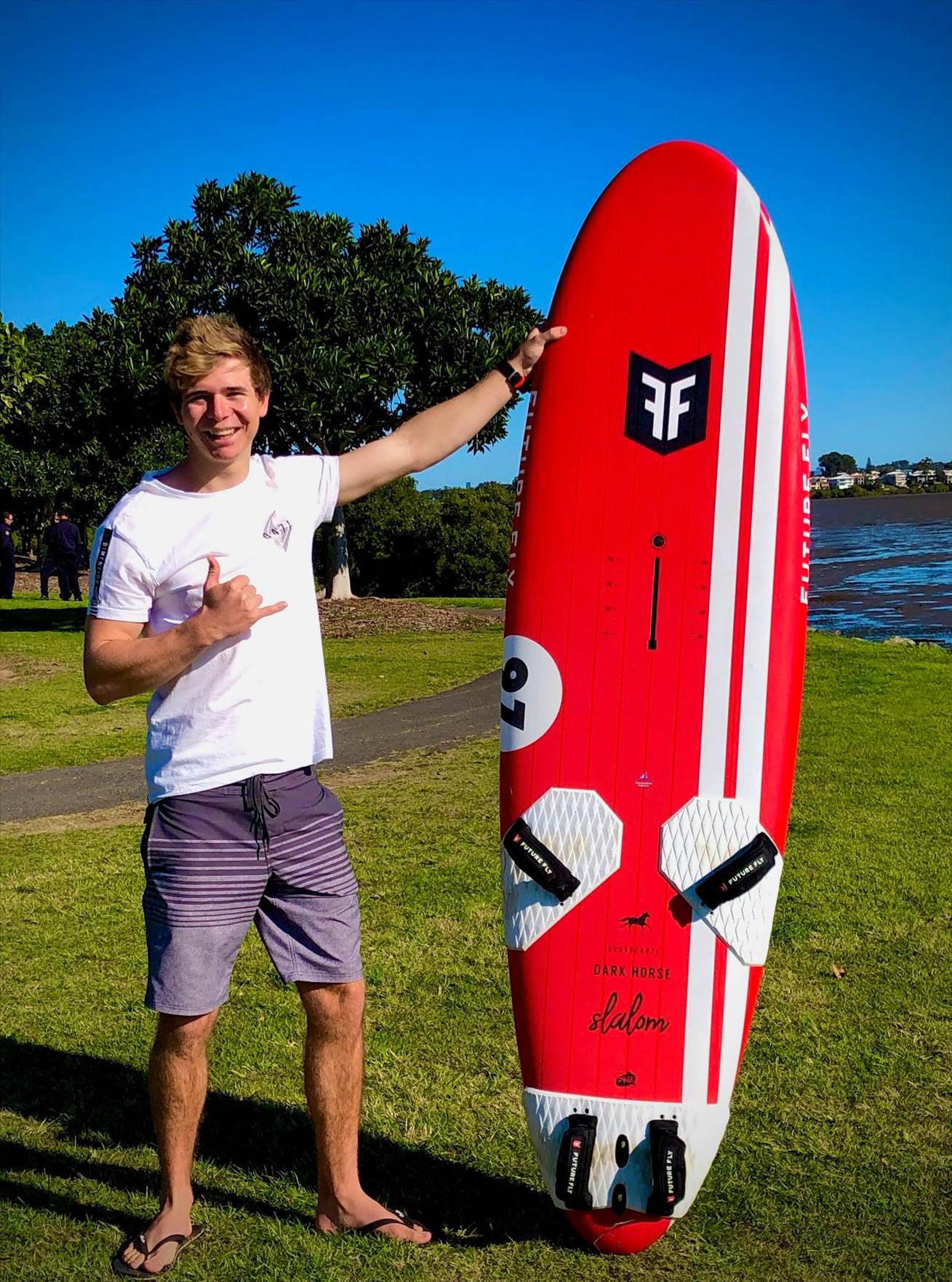 Future Fly Dark Horse