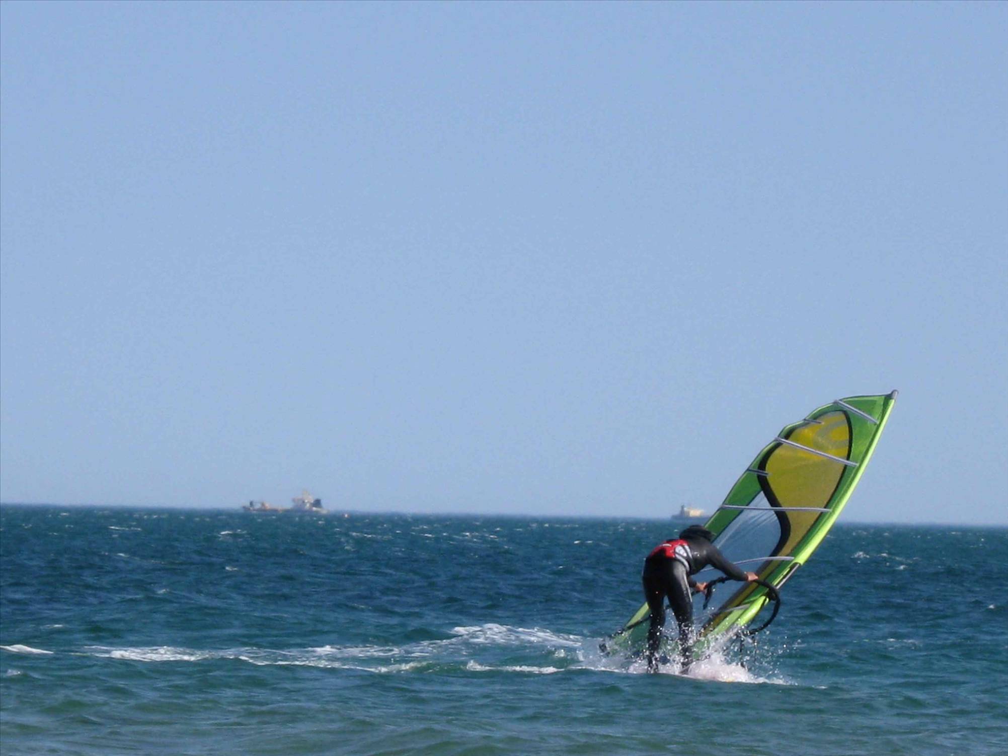 13sep08 Great action @ Elwood beach