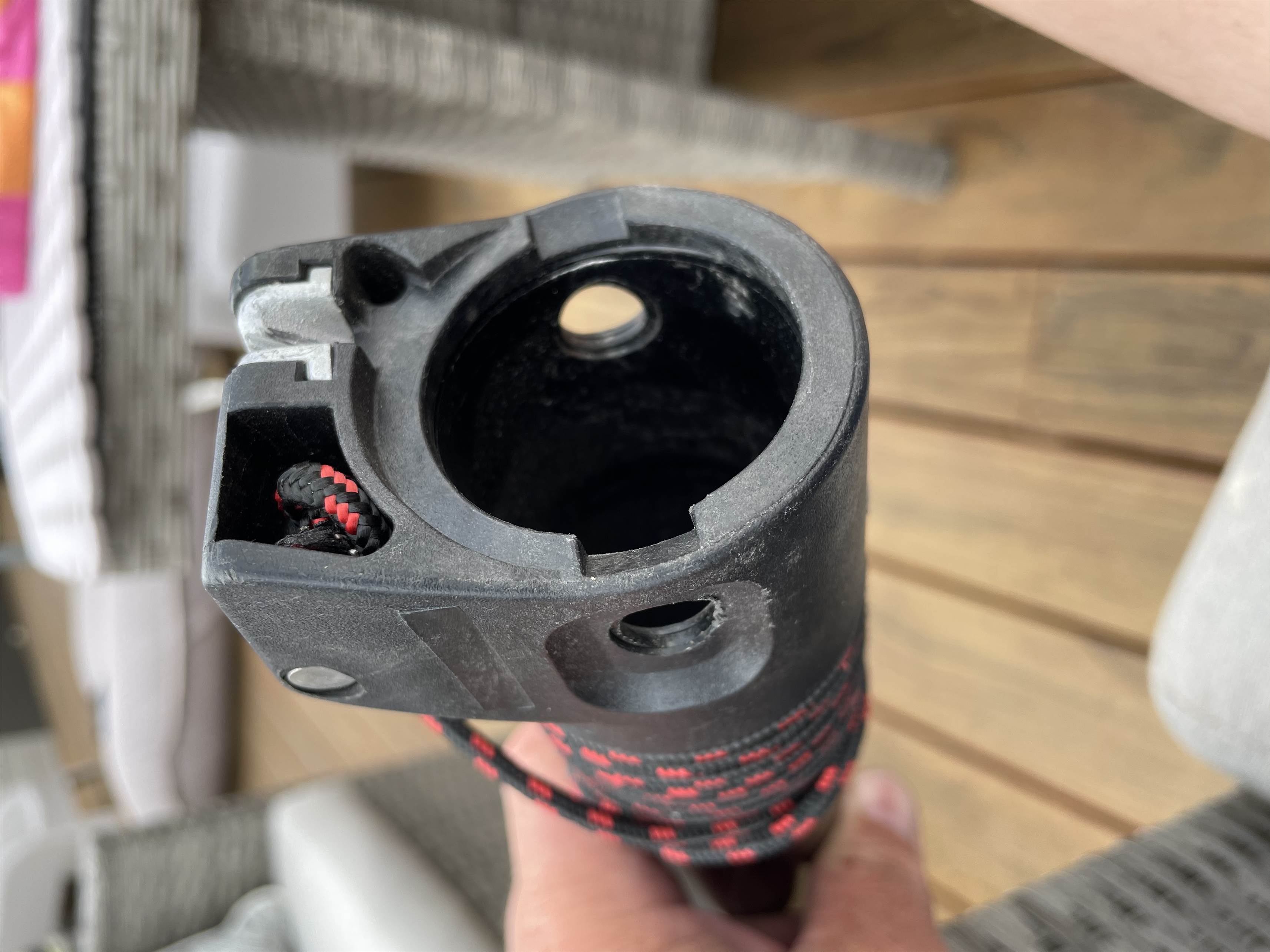 Noel Pryde mast base