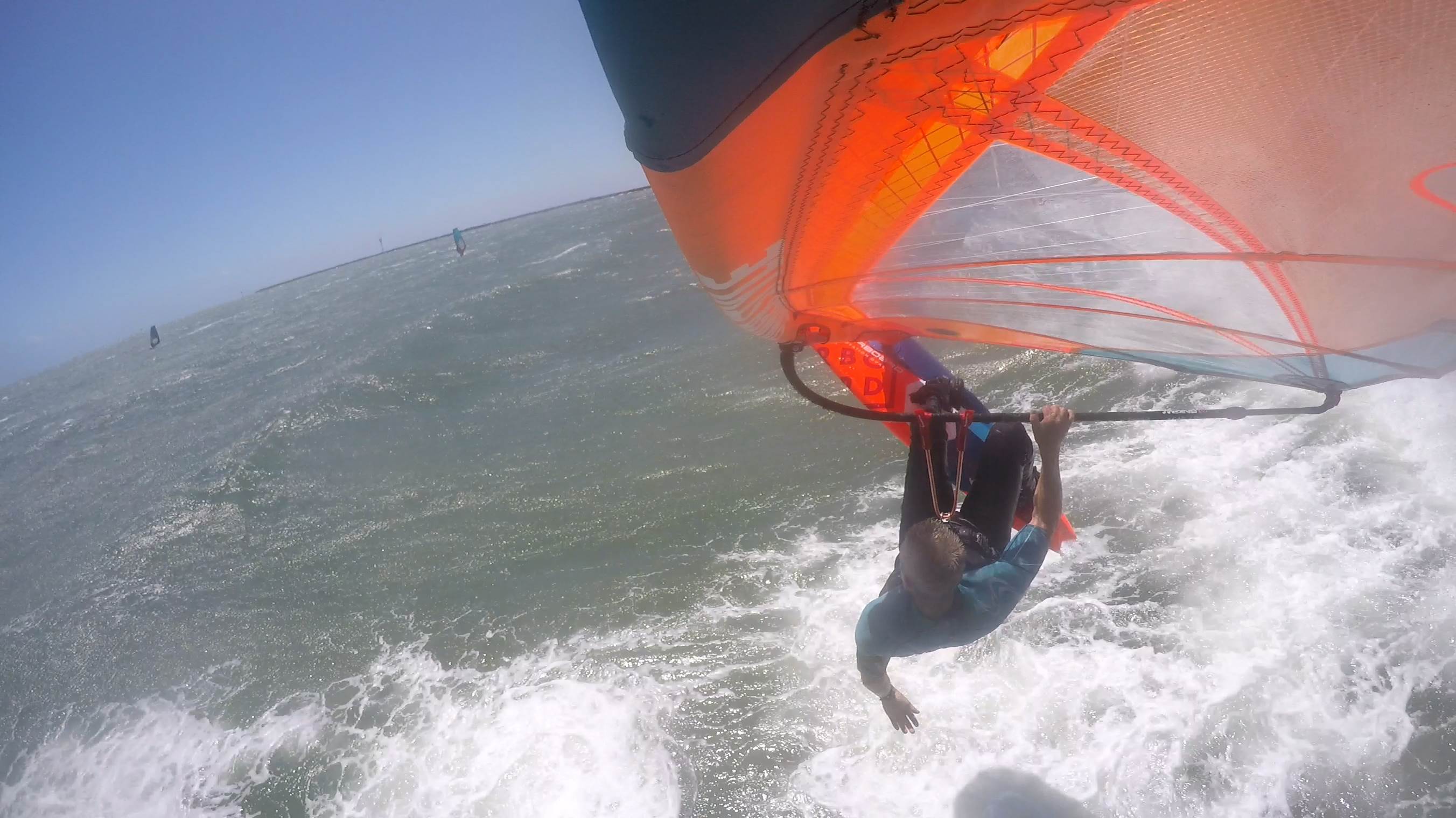 GP030003.00000320.Still001