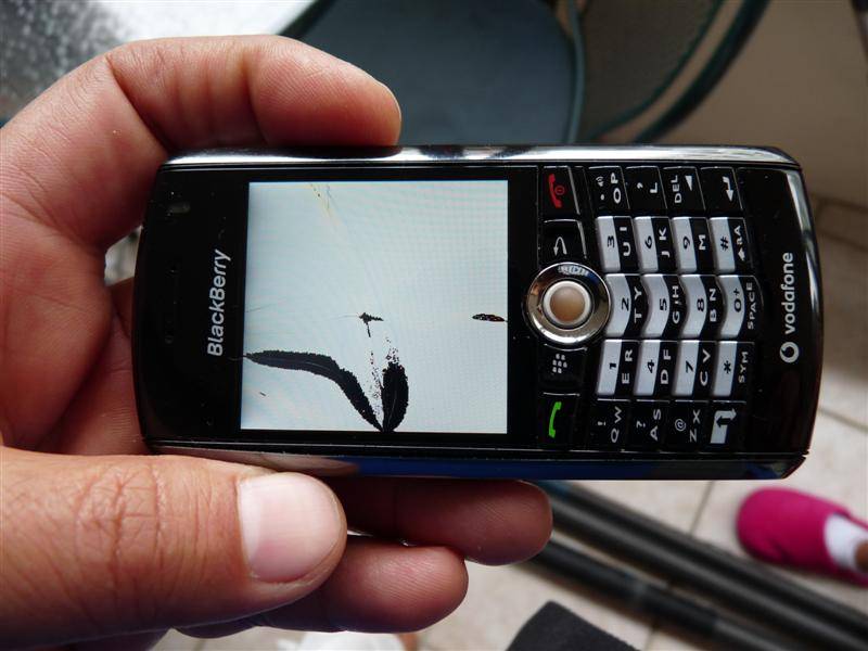 Breaking a mast and a Blackberry