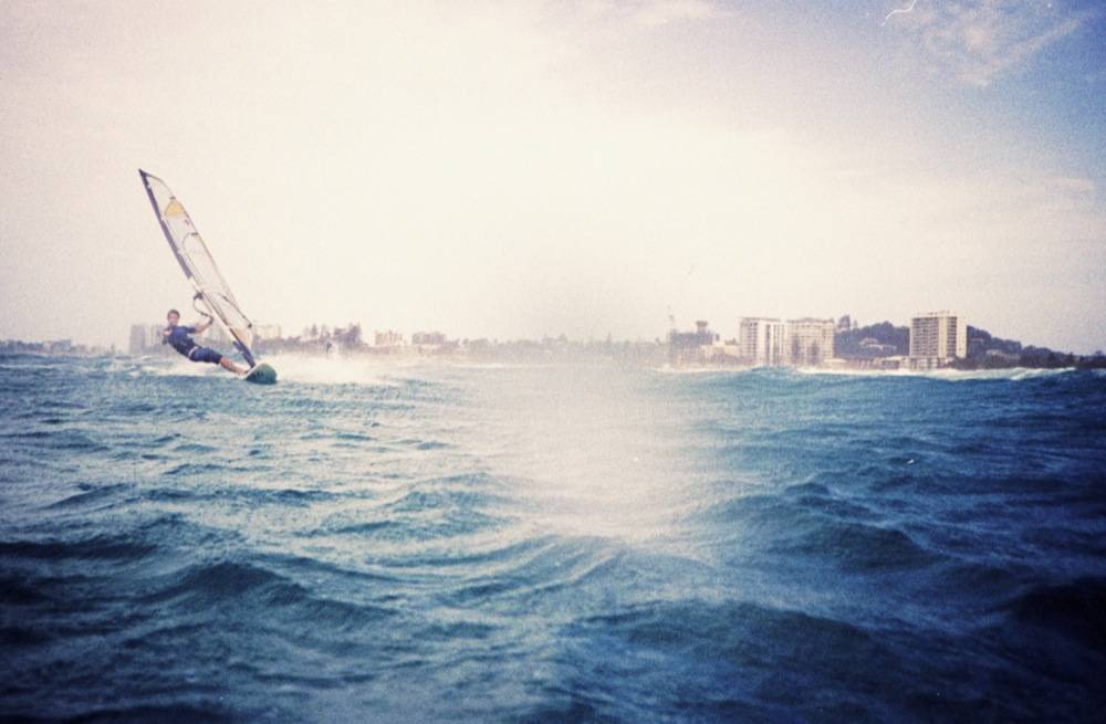 SEQ Wavesailing sign on day