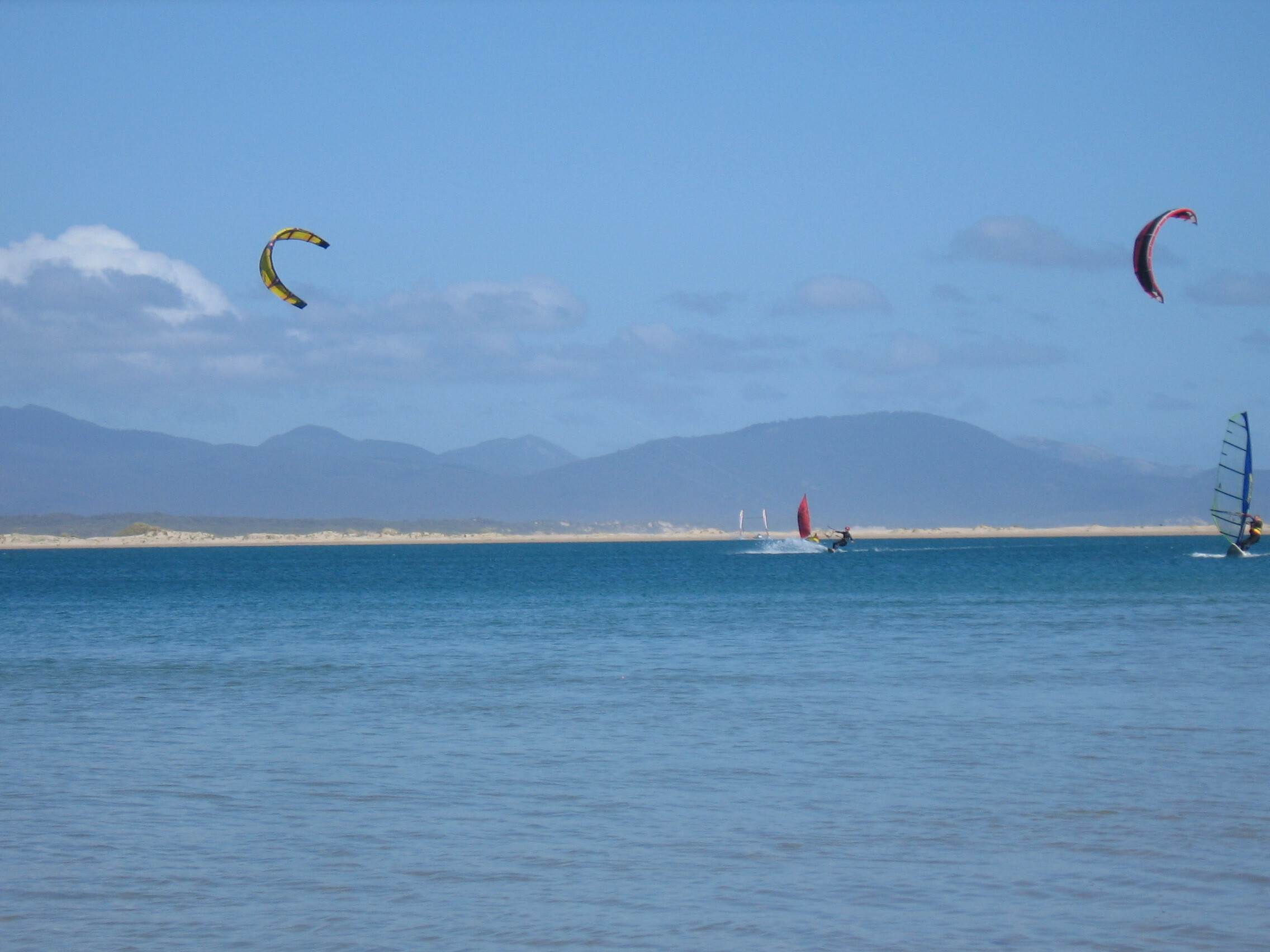 08 At peak speed over 30 knots