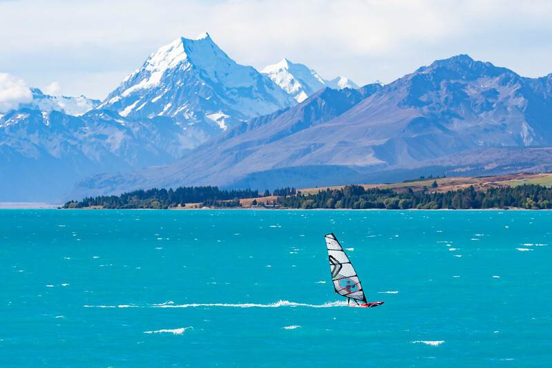 Windsurfing MacKenzie Basin