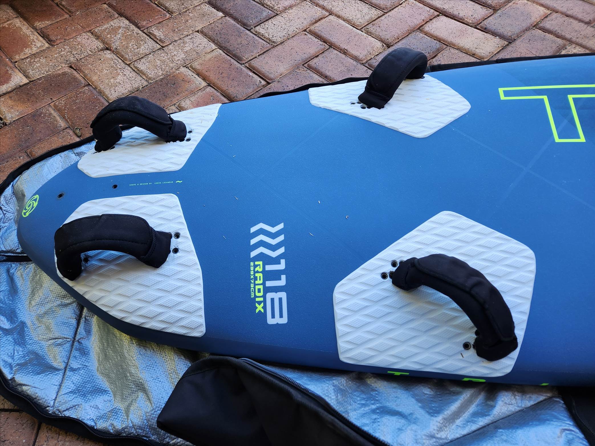 Strap location 118 radix