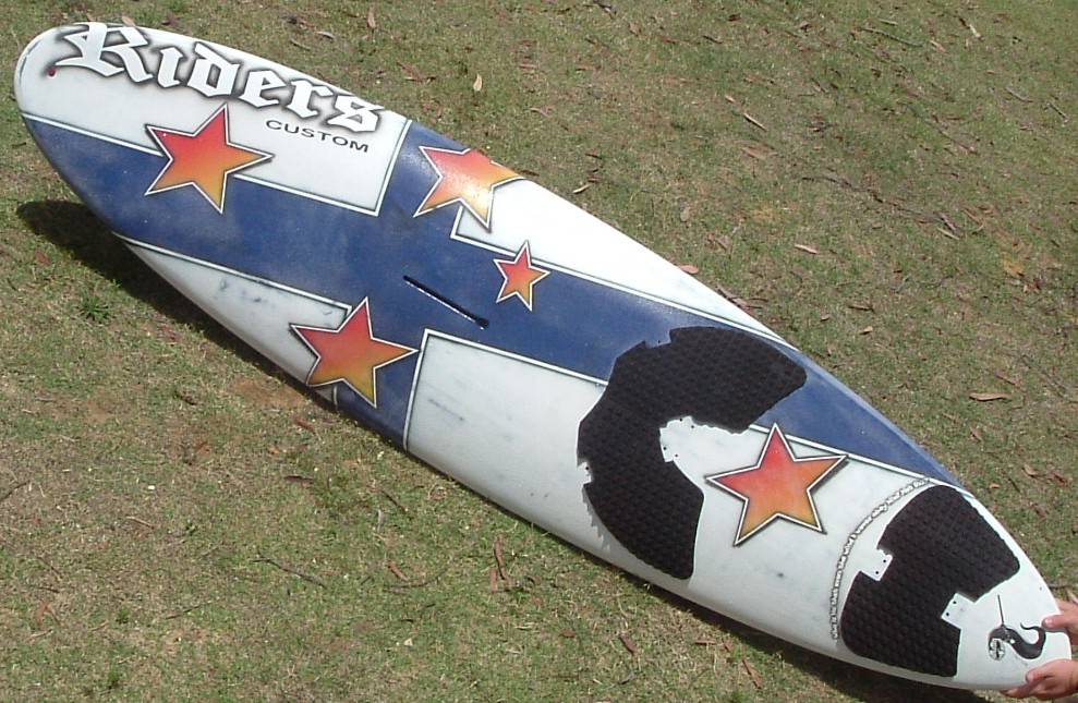 Twin Fin Graphics by PC Simpson