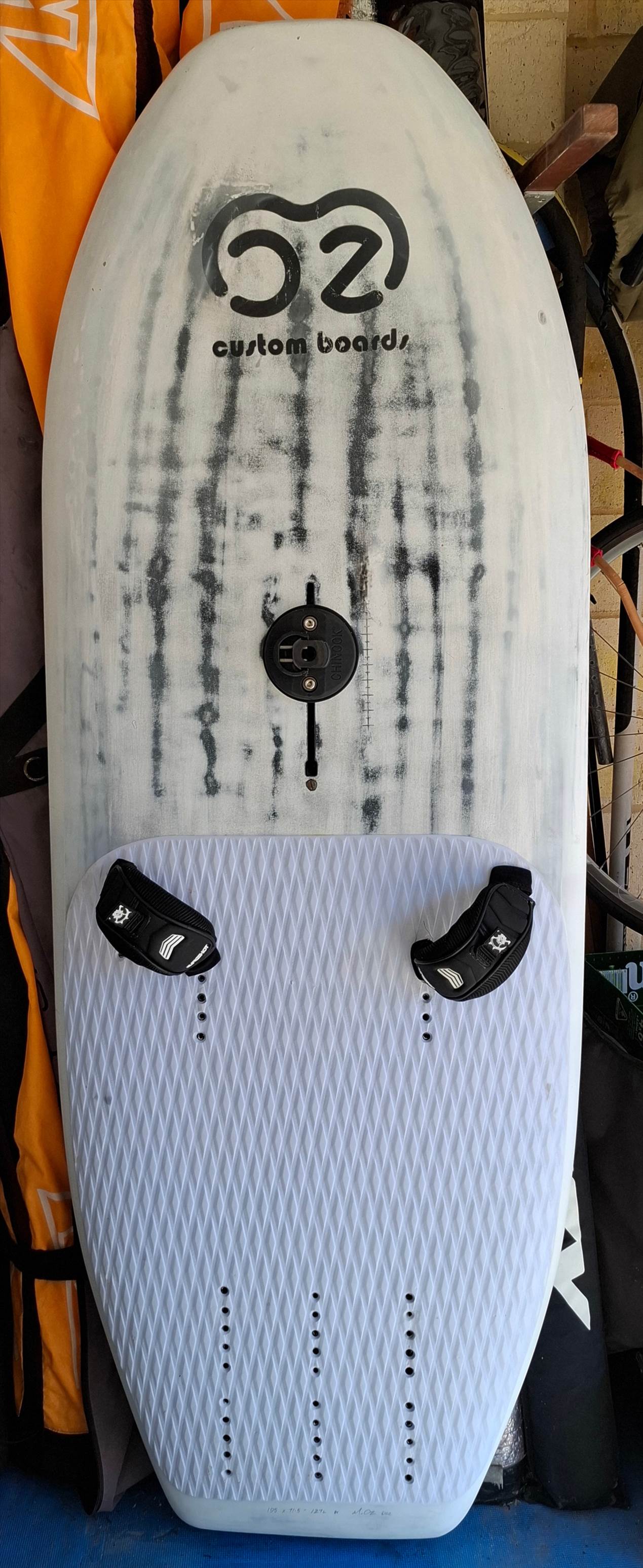 Moz 127l windfoil board