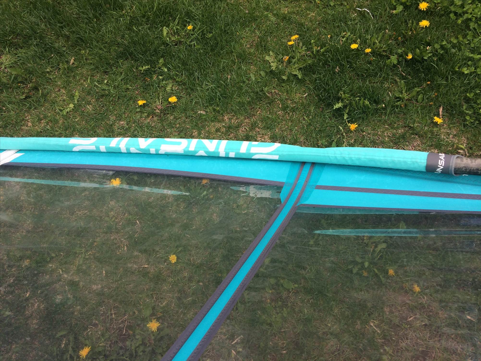 No rotation Batten behind mast