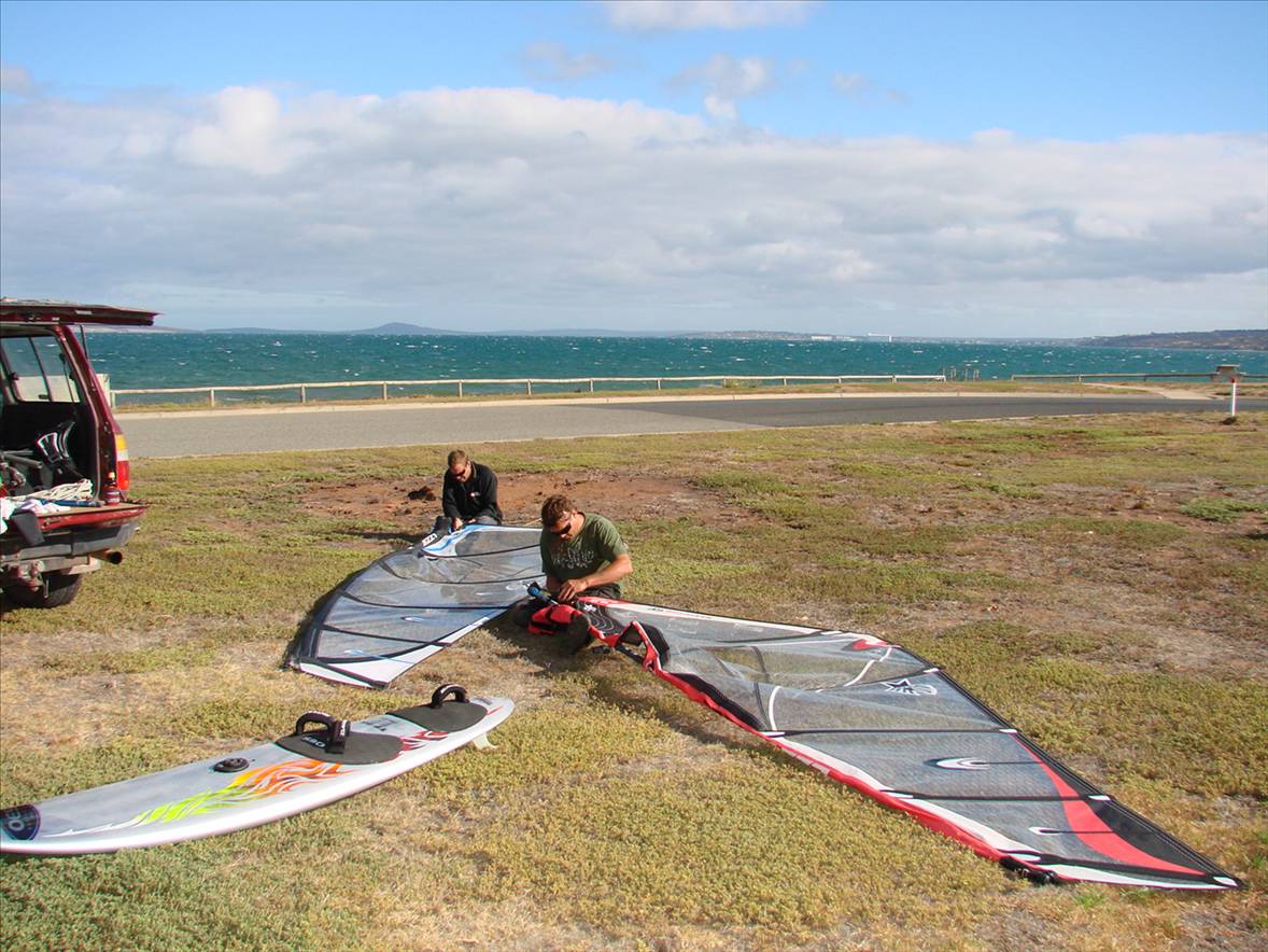 Testing the 2010 95L OES twin fin for speed and turning on flat water next to a single fin