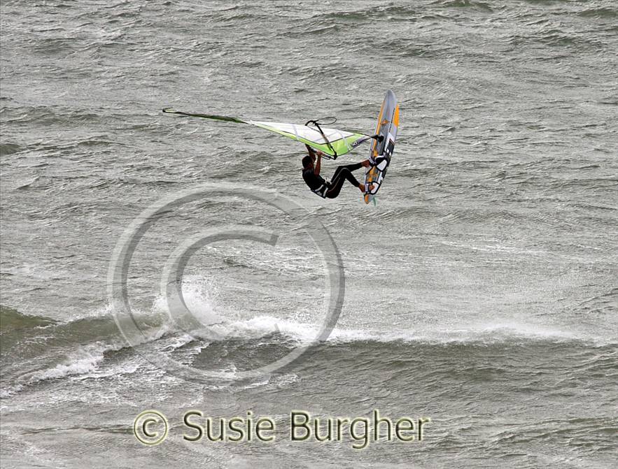 midcoast waves - Dean Ryles, ? and ?