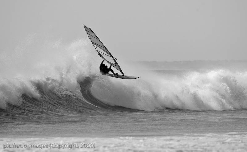 Pete Ross and Maris Naish testing the OES 2010 Twin Fin 90 and 95  at Walkers Rocks West South Austr