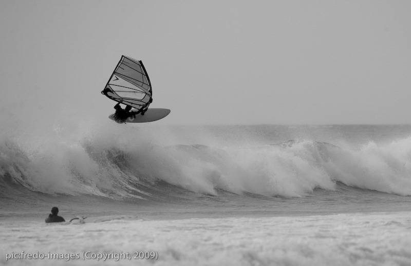 Pete Ross and Maris Naish testing the OES 2010 Twin Fin 90 and 95  at Walkers Rocks West South Austr