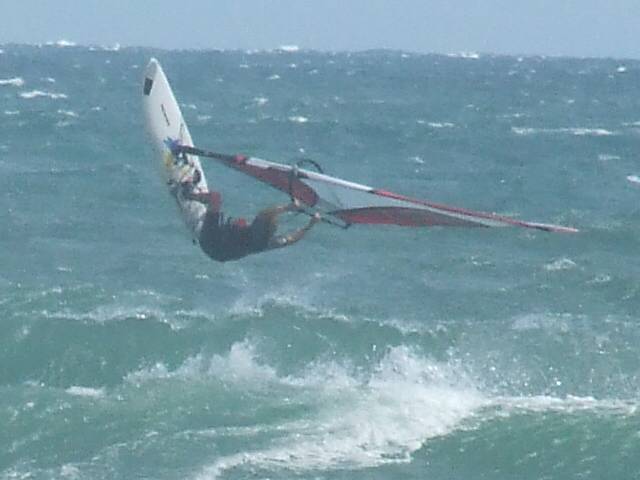 I SPOTXED IT with Graham ,Frank  we got the 10am early  bash before the wind went berko