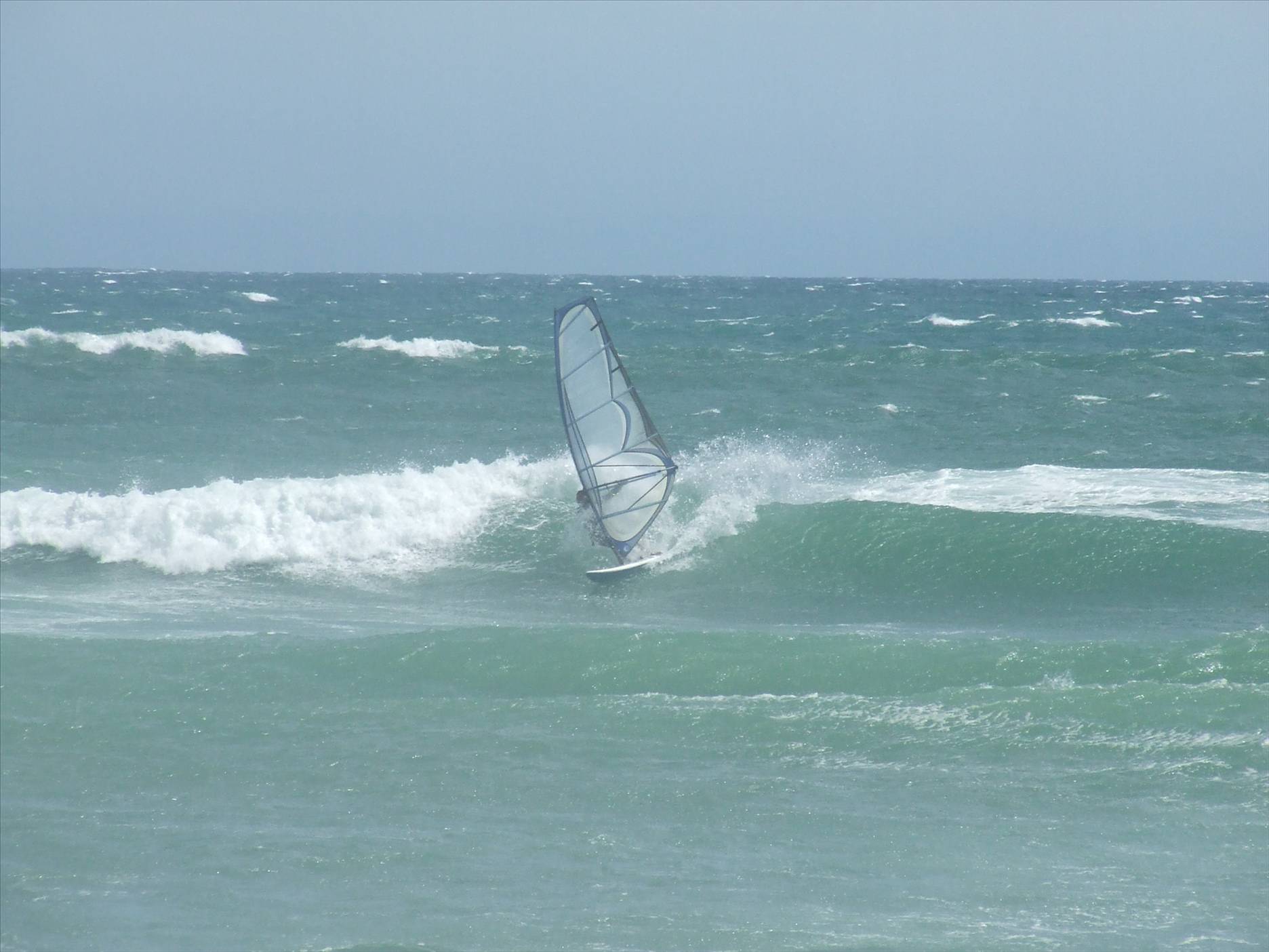 Olderrr cool schoolies show the crew up in the early bash