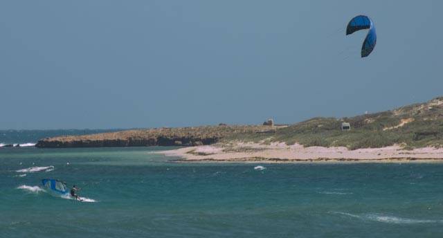 Kitesurfers can be useful!